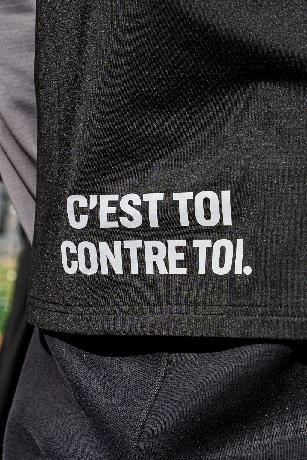 Long Sleeve GRYTT — Noir & Gris